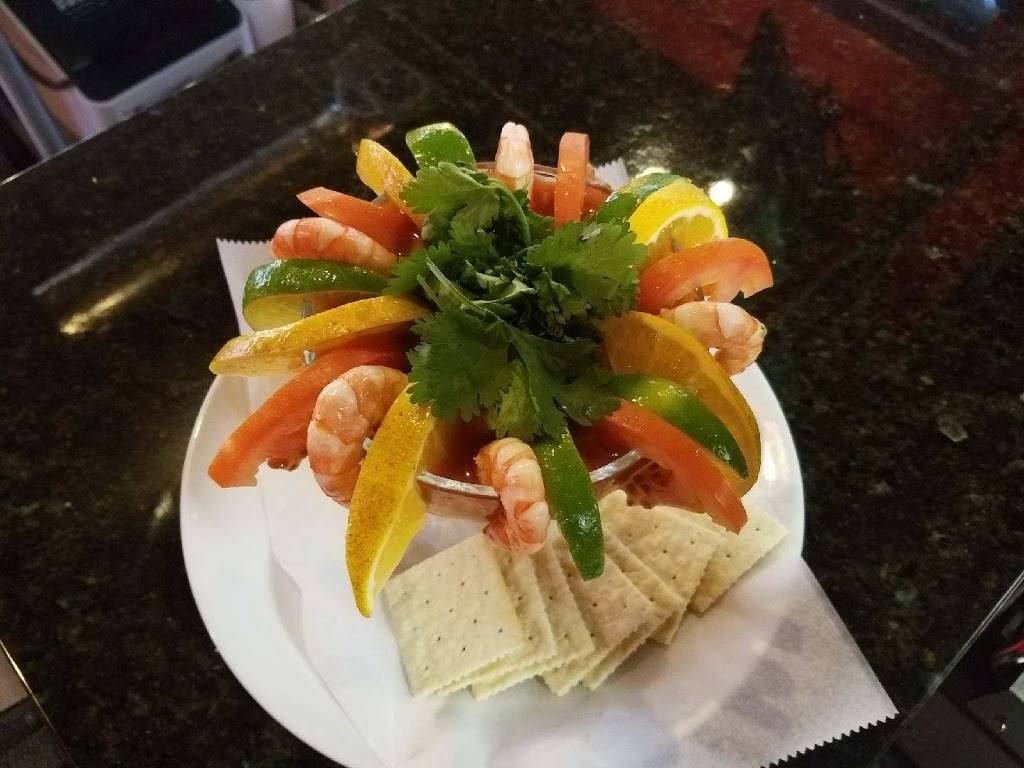 Chemas Restaurant | restaurant | 3434 W North Ave, Chicago, IL 60647, USA | 7733022431 OR +1 773-302-2431