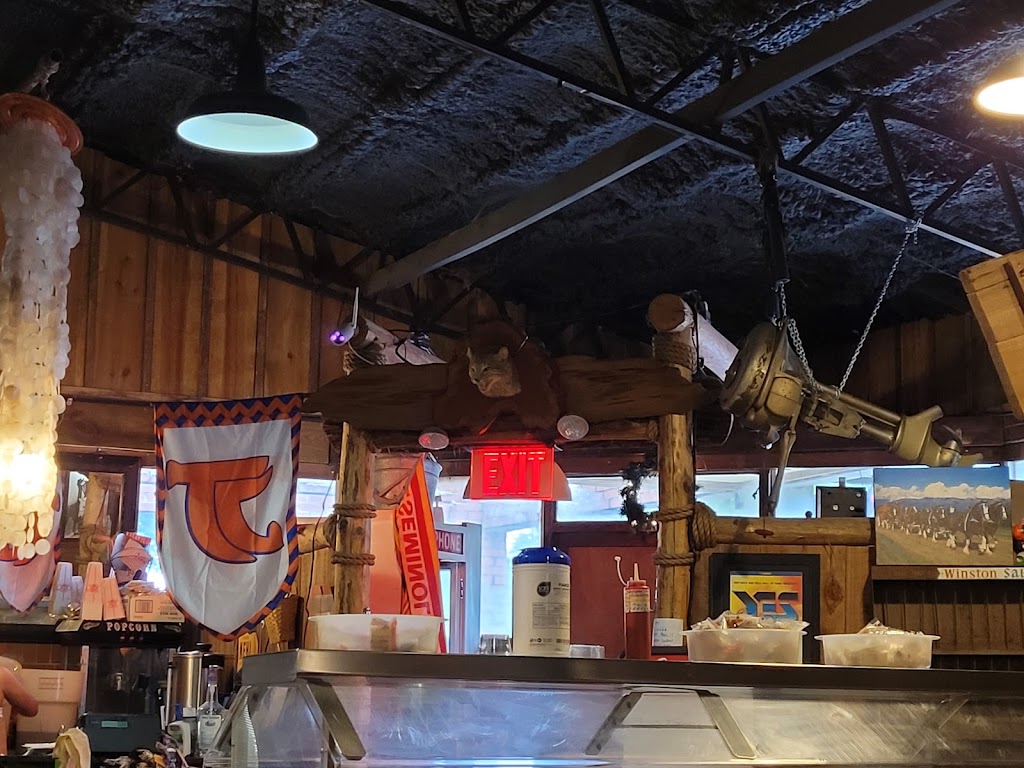 Sports Bar & Grill | restaurant | 79 US-27, Perry, FL 32348, USA | 8503715922 OR +1 850-371-5922