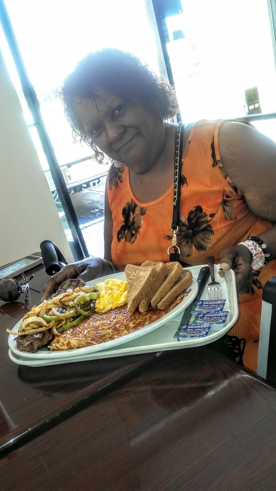 Durango Burger | restaurant | 10810 Prairie Ave, Inglewood, CA 90303, USA | 3106717781 OR +1 310-671-7781