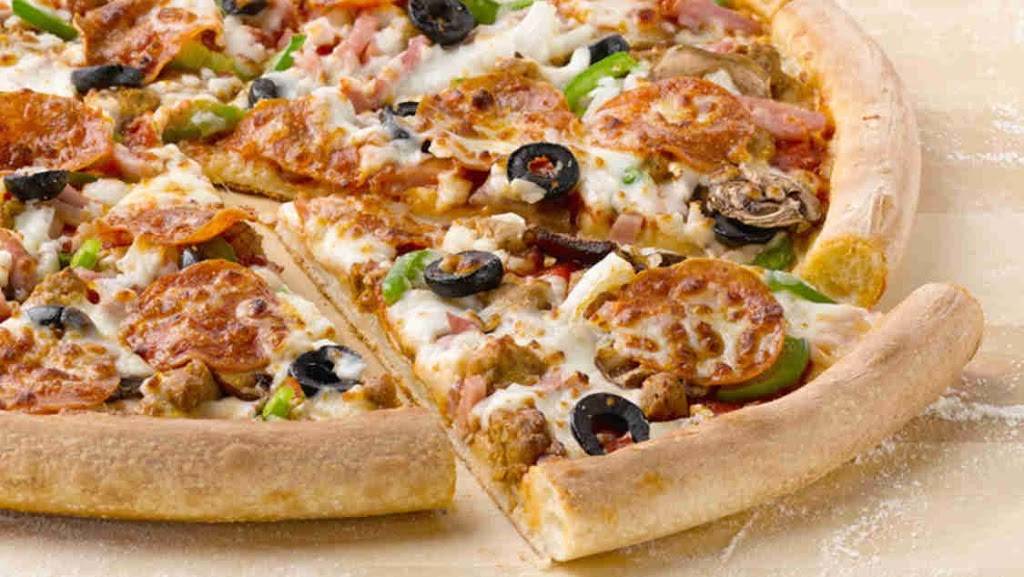 Papa Johns Pizza | restaurant | 12841 Michigan Ave, Dearborn, MI 48126, USA | 3138467272 OR +1 313-846-7272