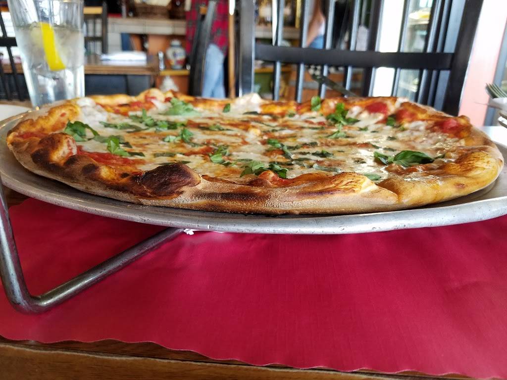 Martinos Trattoria & Pizzeria | restaurant | 2614 E Chestnut Ave, Vineland, NJ 08361, USA | 8566924448 OR +1 856-692-4448