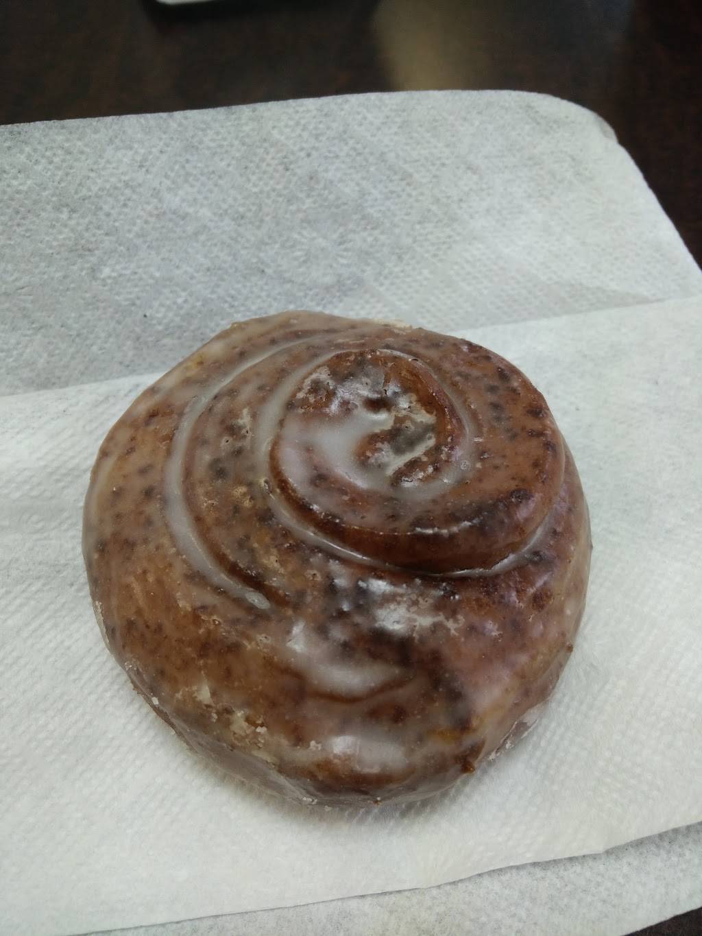 Red Oak Donuts Uptown | bakery | 106 East Ovilla Road, Red Oak, TX 75154, USA | 9725762456 OR +1 972-576-2456