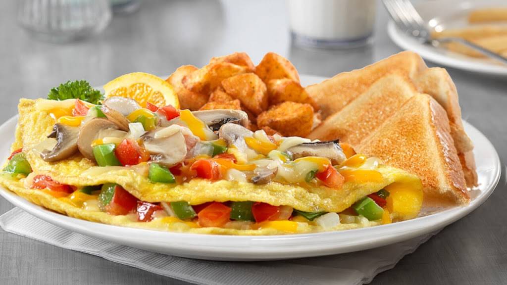 Golden Eggs | restaurant | 14 Lisa St #17, Brampton, ON L6T 4W2, Canada | 9054977955 OR +1 905-497-7955
