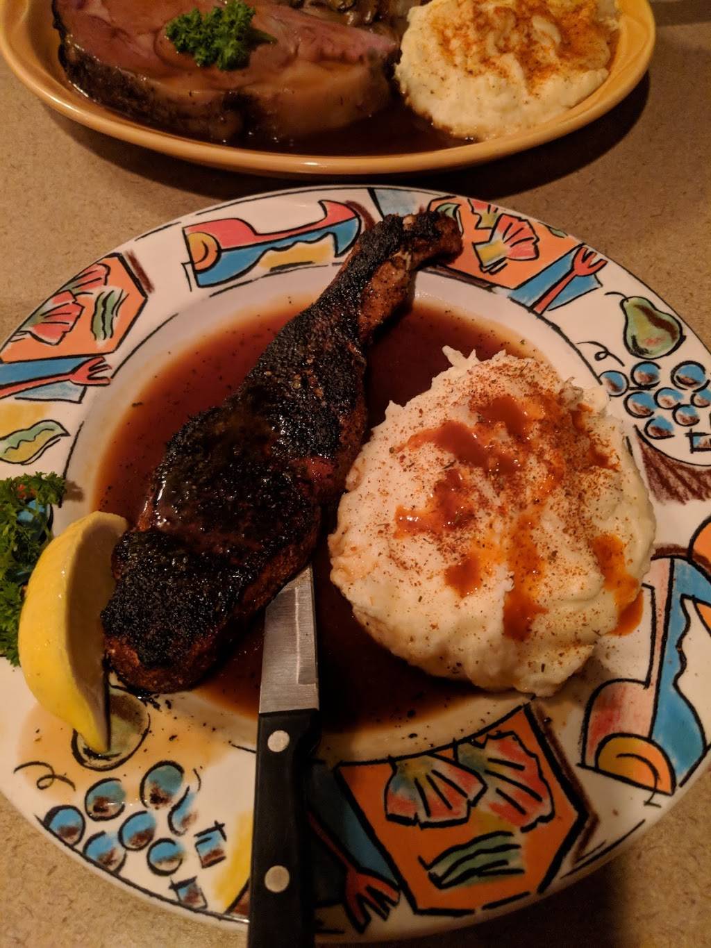 Martys Blue Room | restaurant | 100 Old Newport St, Nanticoke, PA 18634, USA | 5707357028 OR +1 570-735-7028