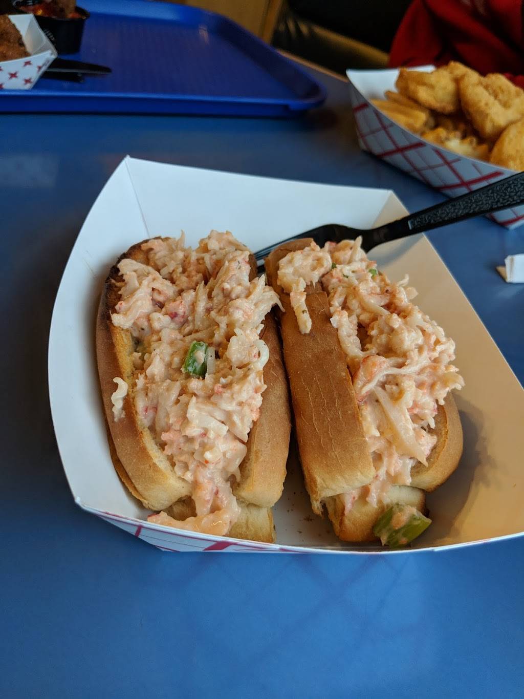 Jolly Rogers Seafood House | restaurant | 1737 E Perry St, Port Clinton, OH 43452, USA | 4197323382 OR +1 419-732-3382