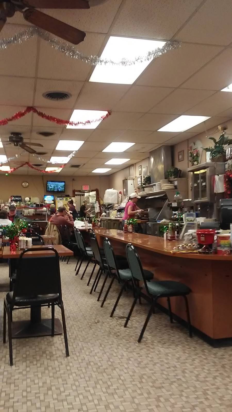 La Ports Pine Restaurant | restaurant | 48 Pine St, Lockport, NY 14094, USA | 7164339756 OR +1 716-433-9756