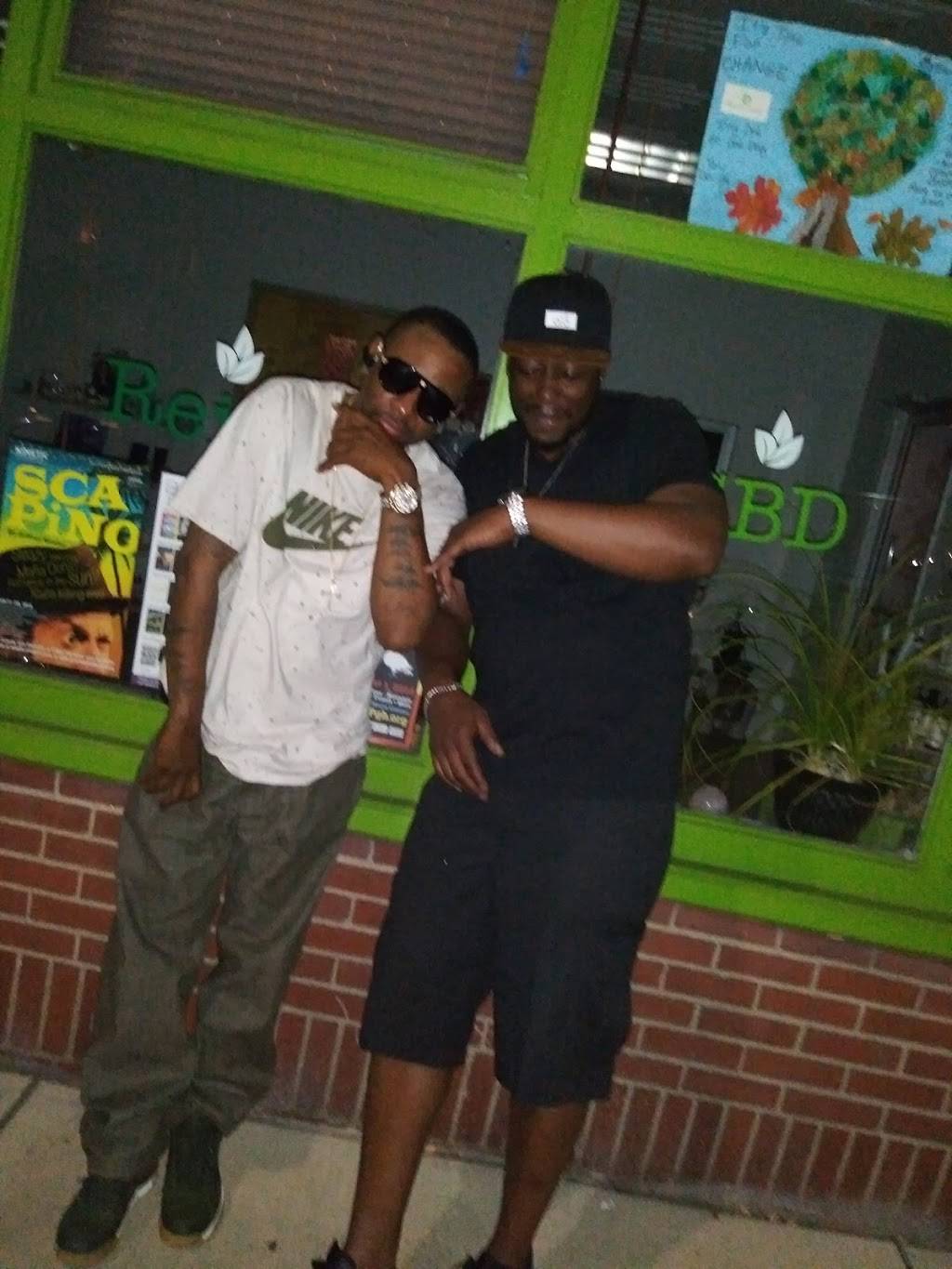 Fredos Bar and Eatery | restaurant | 734 Brookline Blvd, Pittsburgh, PA 15226, USA | 4123441857 OR +1 412-344-1857