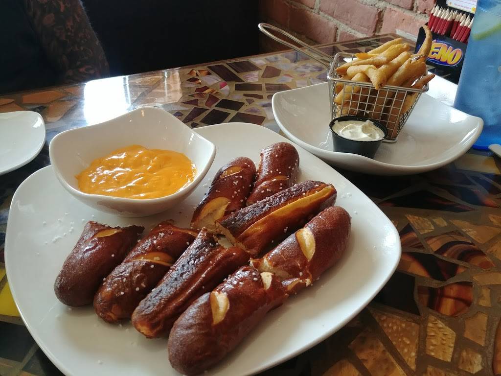 Luckey Junction | restaurant | 240 Main St, Luckey, OH 43443, USA | 4198014115 OR +1 419-801-4115