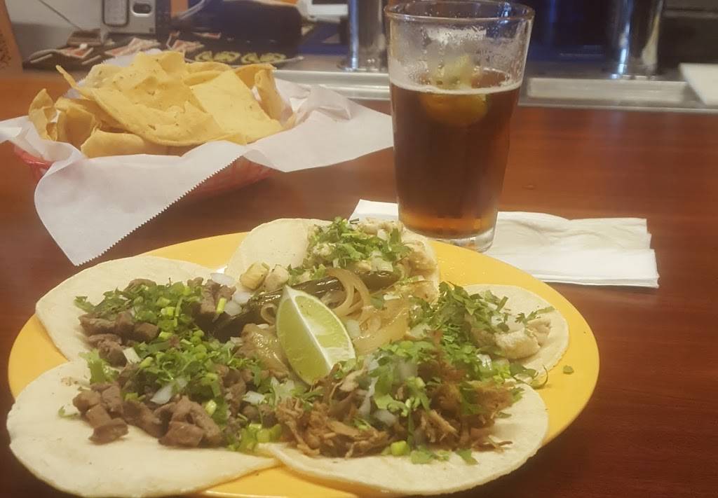 Tacos & Beer | restaurant | 1008 SE Port St Lucie Blvd, Port St. Lucie, FL 34952, USA | 7723351133 OR +1 772-335-1133
