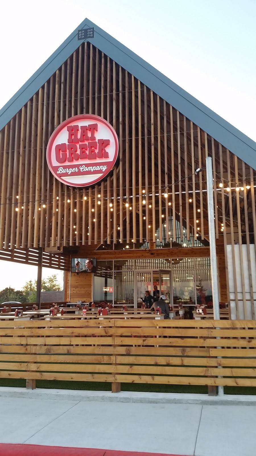 Hat Creek Burger Co. | restaurant | 166 Hargraves Dr., F-100, Dripping Springs, TX 78737, USA | 5124320161 OR +1 512-432-0161