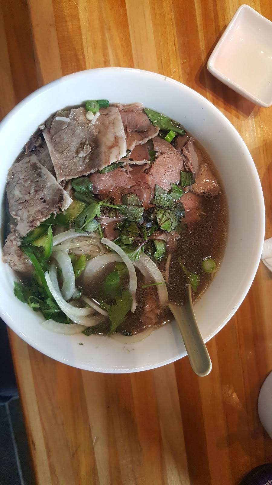 Pho & Sushi Bistro | restaurant | 1315 Ridgeway Rd Suite 104, Memphis, TN 38119, USA | 9017469537 OR +1 901-746-9537