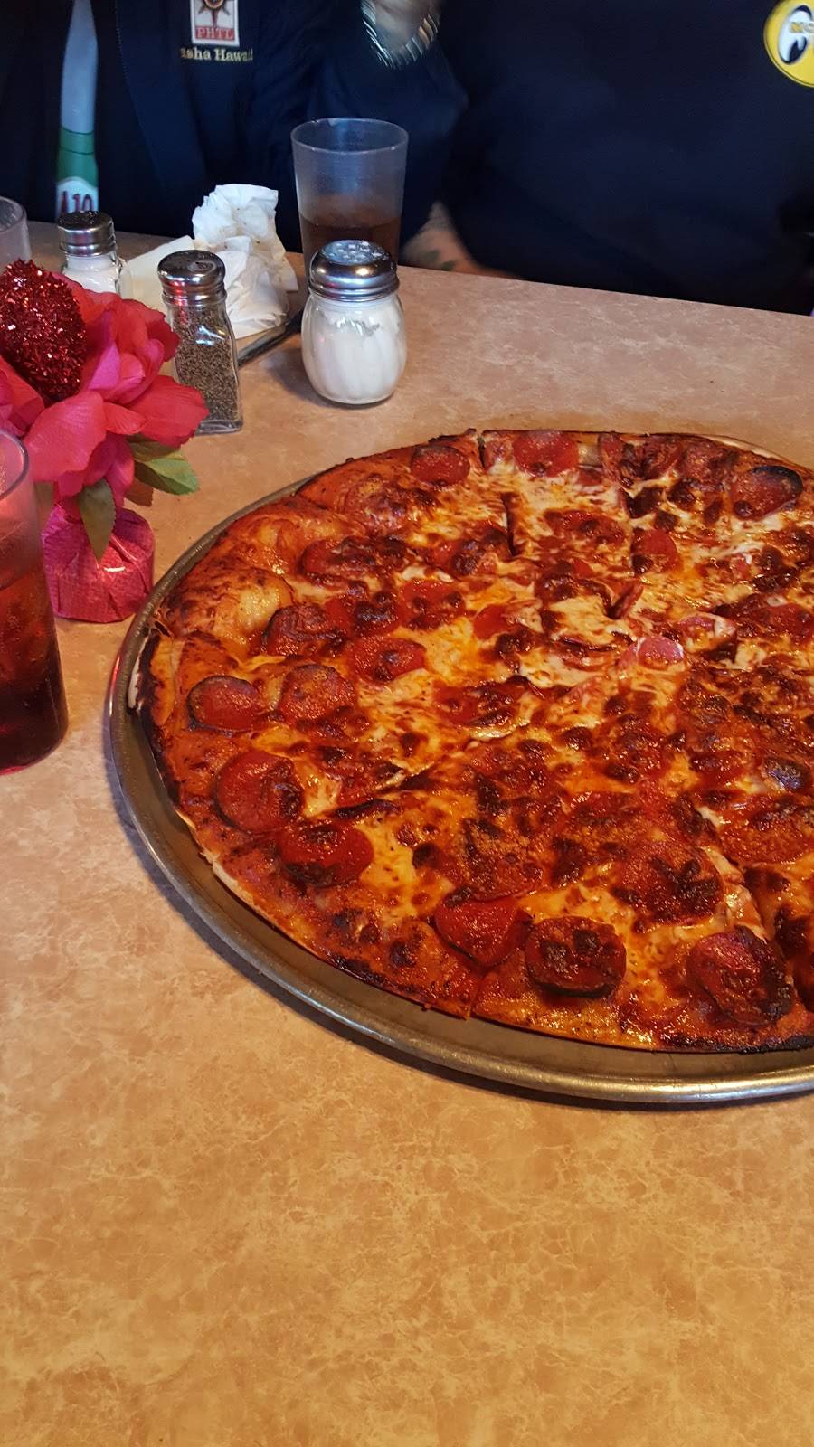 Domenicks Pizza House | restaurant | 24209 N Avalon Blvd, Carson, CA 90745, USA | 3108348990 OR +1 310-834-8990
