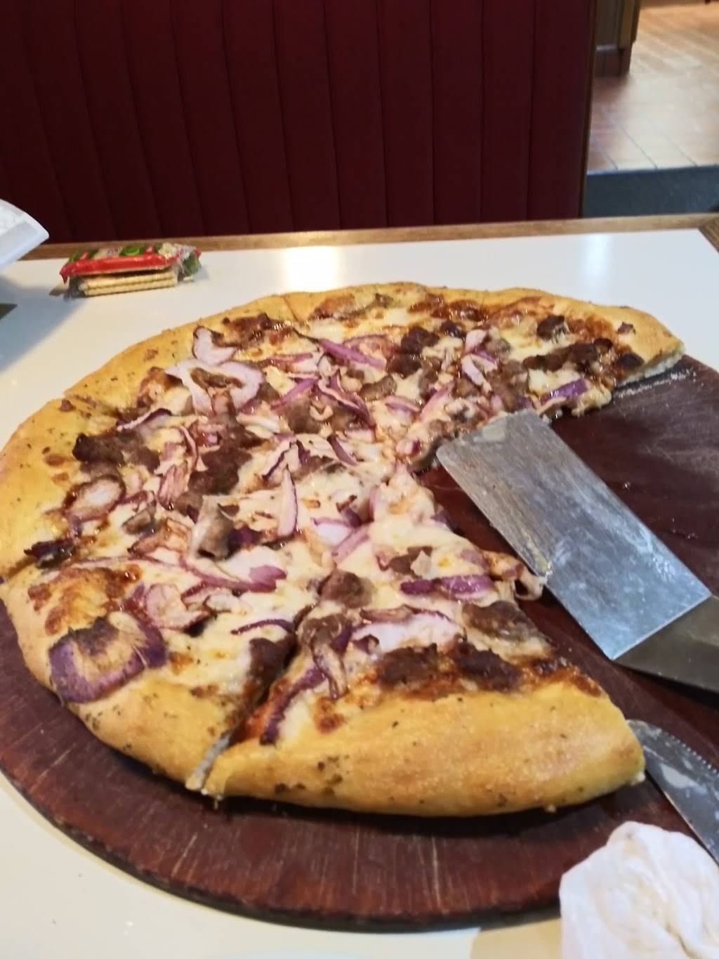 Pizza Hut | meal takeaway | 1550 E Market St, Harrisonburg, VA 22802, USA | 5402099004 OR +1 540-209-9004