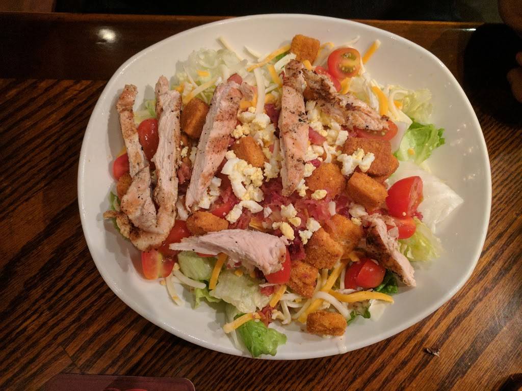 Outback Steakhouse | restaurant | 27 Possum Park Mall, Newark, DE 19711, USA | 3023668012 OR +1 302-366-8012