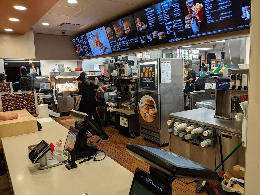 McDonalds | cafe | 5835 St Croix Trail, North Branch, MN 55056, USA | 6516748380 OR +1 651-674-8380