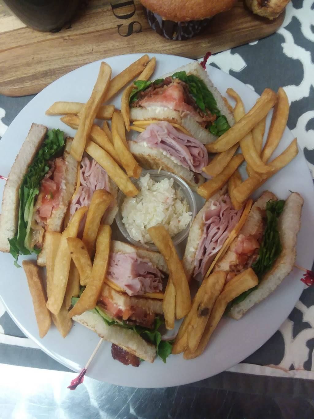 Imperial Cafe | restaurant | 2133A Williamsbridge Rd, Bronx, NY 10461, USA | 7189753311 OR +1 718-975-3311