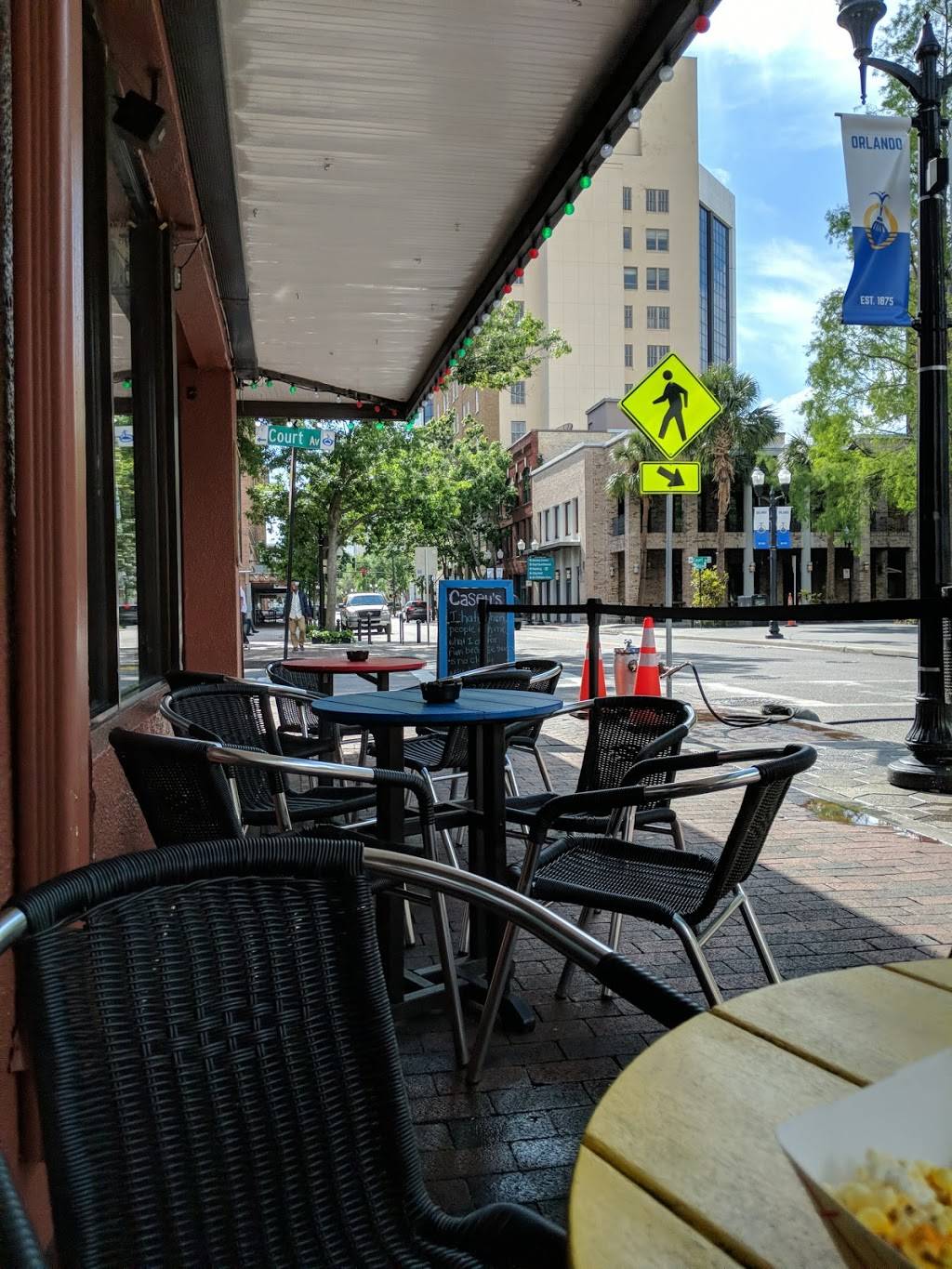 Caseys On Central | restaurant | 50 E Central Blvd D, Orlando, FL 32801, USA | 4076484218 OR +1 407-648-4218