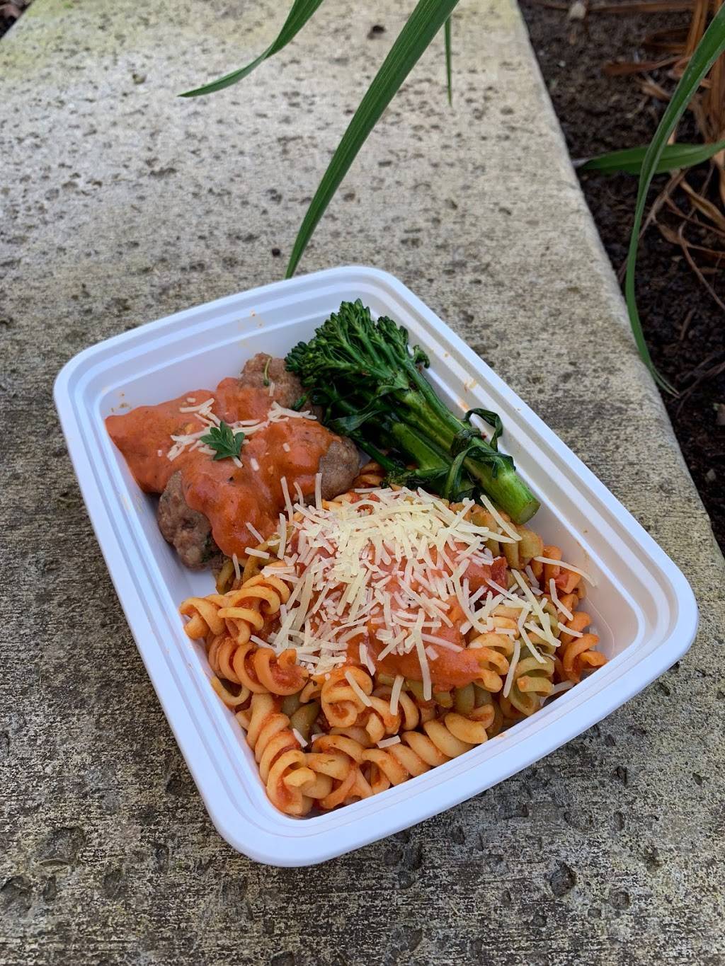 Ez Fit Meals | restaurant | 1512 E Champlain Dr, Fresno, CA 93720, USA | 5595496544 OR +1 559-549-6544