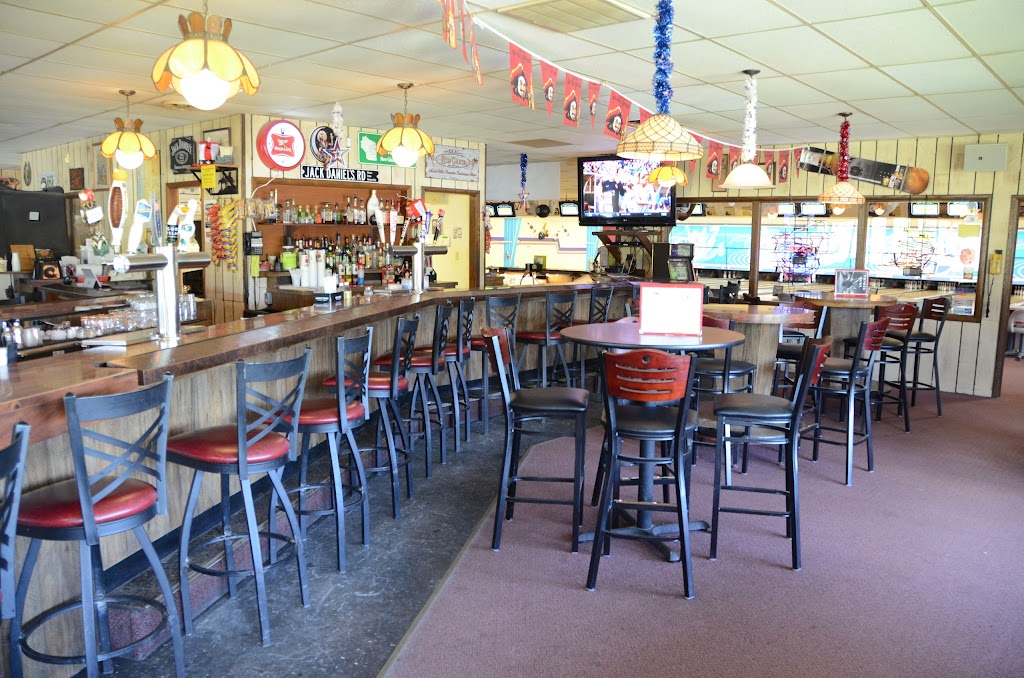 Pioneer Bowl | restaurant | 1801 WI-175, Richfield, WI 53076, USA | 2626284020 OR +1 262-628-4020