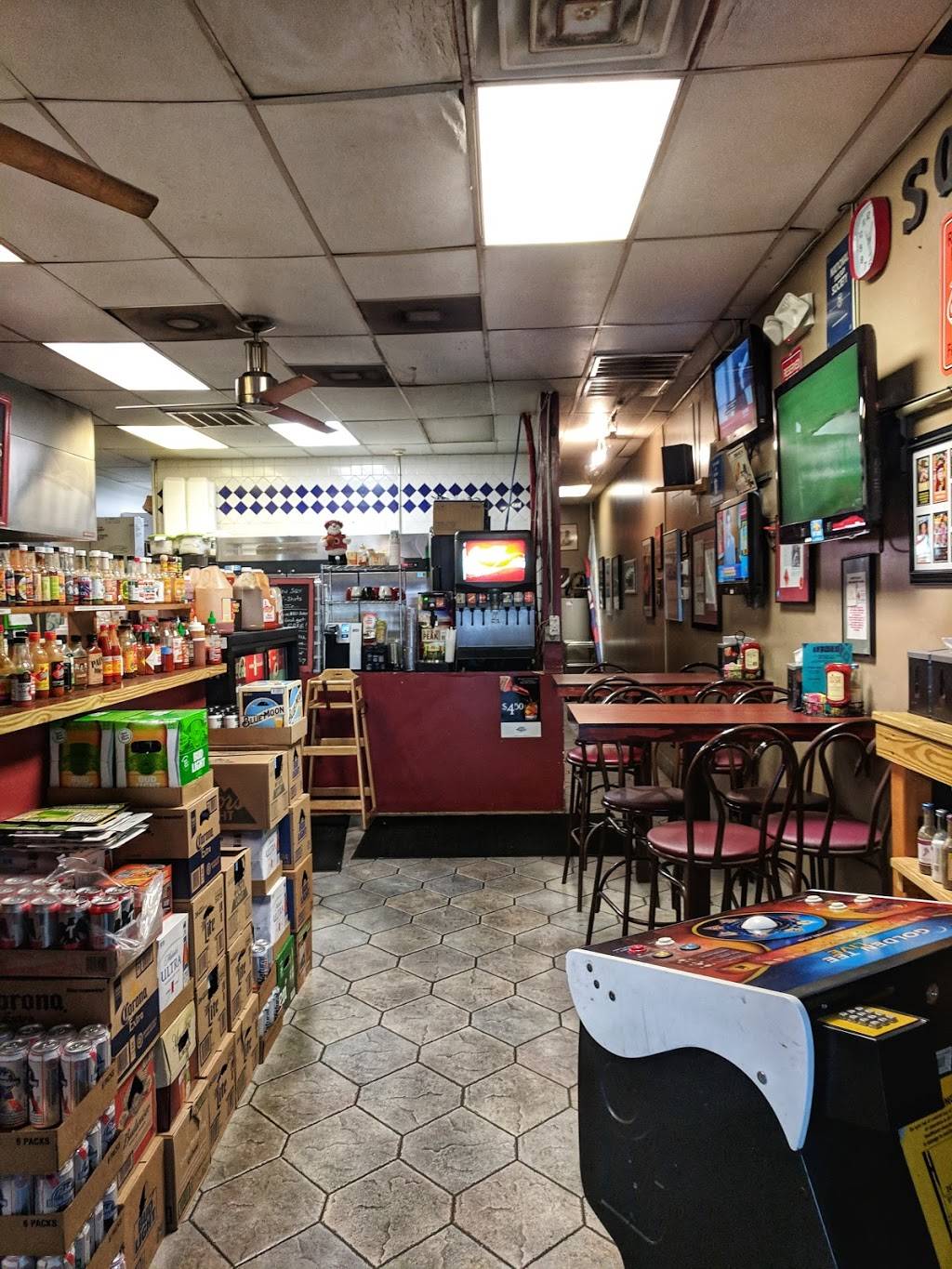 Scotty Quixx West | restaurant | 2404 Virginia Beach Blvd # 1, Virginia Beach, VA 23454, USA | 7579657711 OR +1 757-965-7711