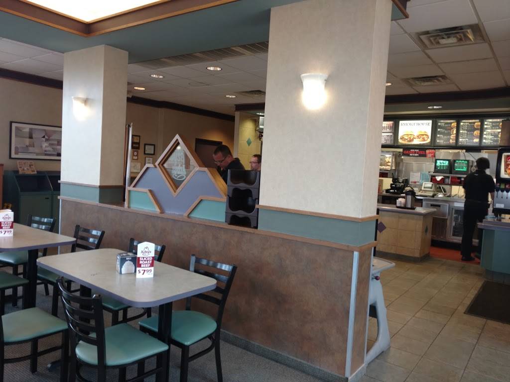 Arbys | restaurant | 100 Thomas Dr, Port Washington, WI 53074, USA | 2622845206 OR +1 262-284-5206