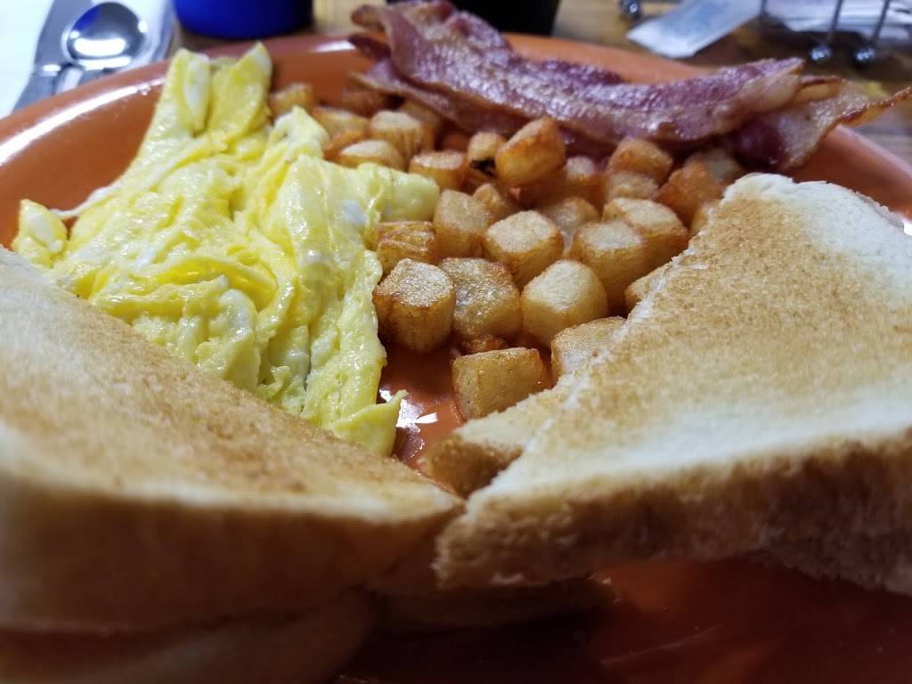Augies Sunrise Diner | restaurant | 8207 Niagara Falls Blvd, Niagara Falls, NY 14304, USA | 7162984288 OR +1 716-298-4288