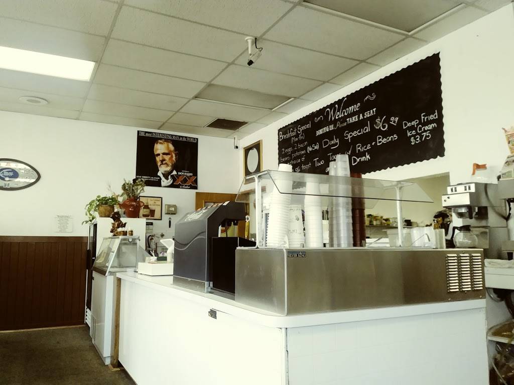 Sammys & Martinas Restaurant | restaurant | 2761 W Ave L, Lancaster, CA 93536, USA | 6617228457 OR +1 661-722-8457