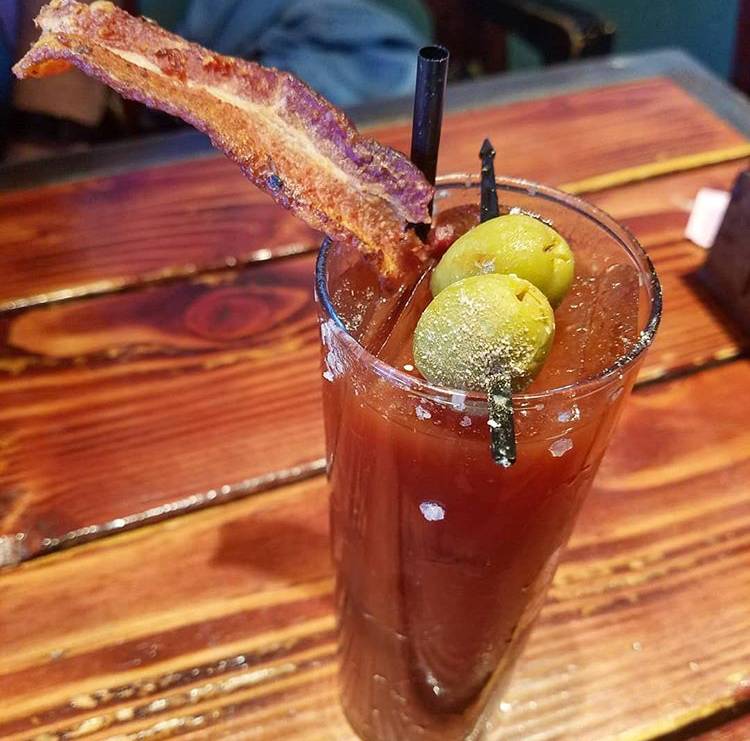 The Hills Local Pub | restaurant | 8758 La Mesa Blvd, La Mesa, CA 91942, USA | 6197417166 OR +1 619-741-7166