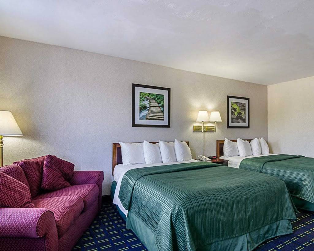 Quality Inn | restaurant | 640 W Broad St, Waynesboro, VA 22980, USA | 5409421171 OR +1 540-942-1171