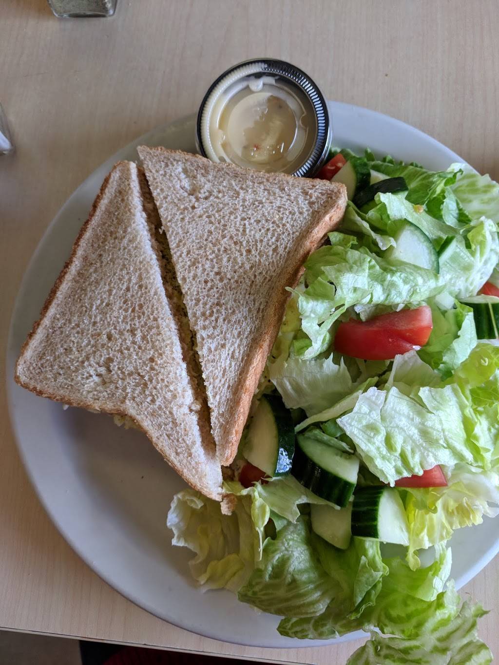 Flying M Restaurant | restaurant | 7340 Colonel Talbot Road, London, ON N6L 1H8, Canada | 5196522310 OR +1 519-652-2310