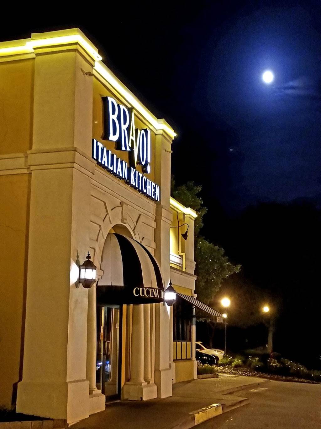 BRAVO Cucina Italiana | restaurant | 4976 McKnight Rd, Pittsburgh, PA 15237, USA | 4123663556 OR +1 412-366-3556