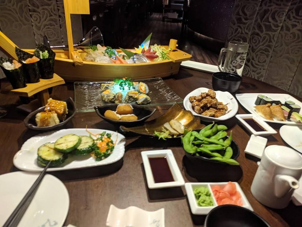 Cynthias Paradise | restaurant | 16715 Yonge St Unit 7, Newmarket, ON L3X 1X4, Canada | 9058982888 OR +1 905-898-2888