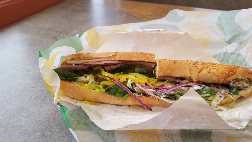 Subway | meal takeaway | 5796 Highway ll, #1, Purvis, MS 39475, USA | 6017945511 OR +1 601-794-5511