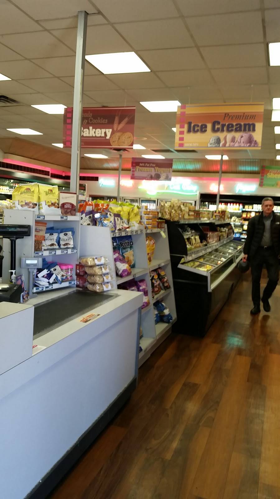 Braums Ice Cream & Burger Restaurant | restaurant | 2410 W Edmond Rd, Edmond, OK 73012, USA | 4053409288 OR +1 405-340-9288