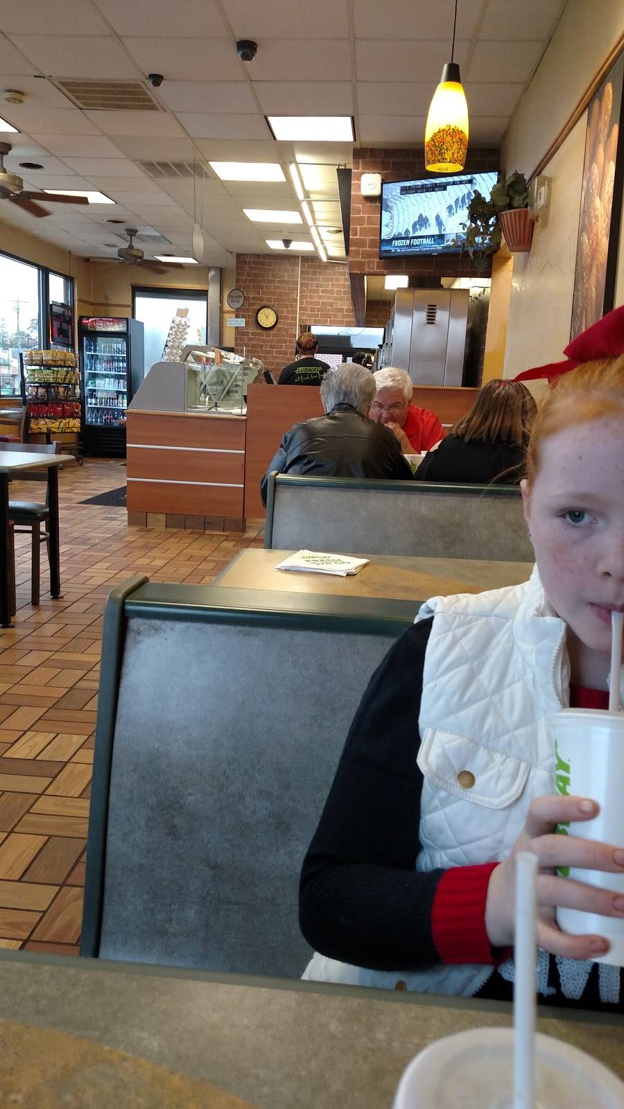 Subway | restaurant | 701 Anderson St, Belton, SC 29627, USA | 8643380414 OR +1 864-338-0414