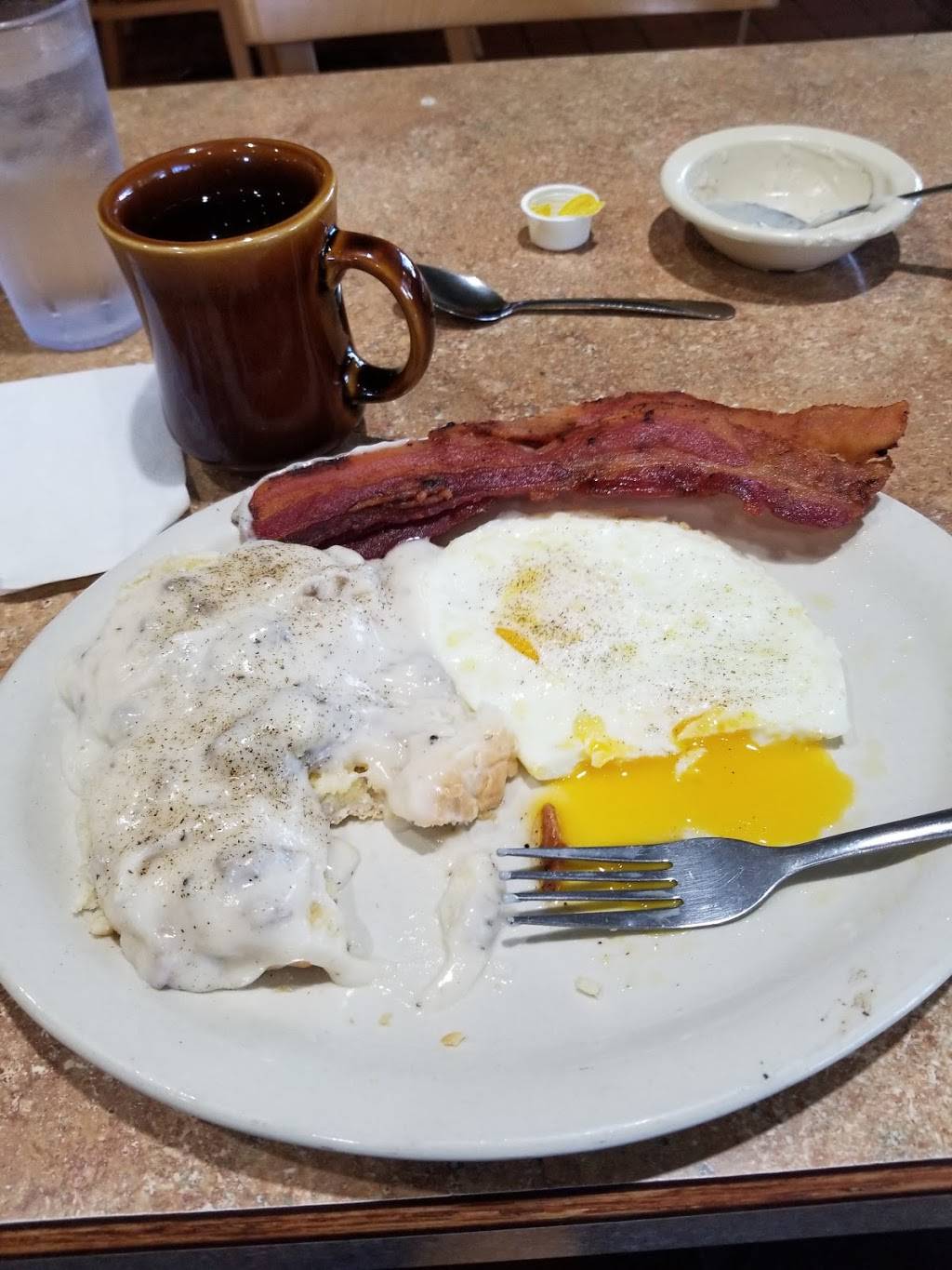 Peacocks Restaurant | restaurant | 1700 W Lingleville Rd, Stephenville, TX 76401, USA | 2549684668 OR +1 254-968-4668