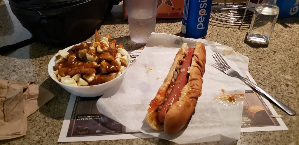 Woods snack bar | restaurant | 1151 Rue Main, Ayers Cliff, QC J0B 1C0, Canada | 8198381622 OR +1 819-838-1622