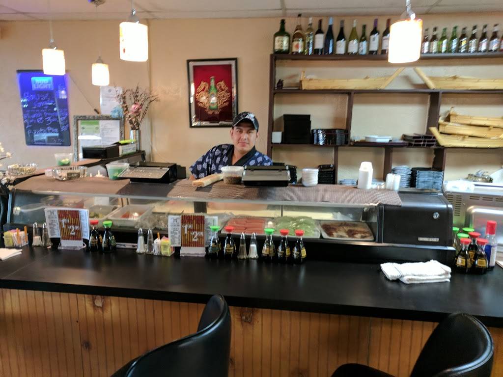 Umai Sushi | restaurant | 1712 Missouri Ave N, Largo, FL 33770, USA | 7277541651 OR +1 727-754-1651