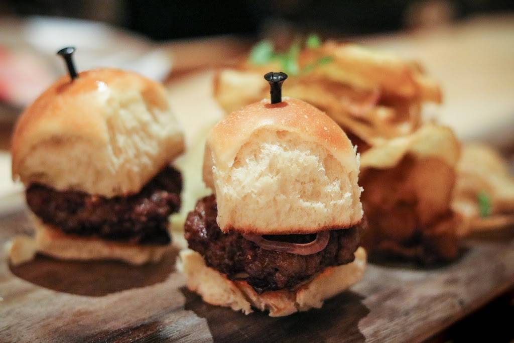 The Osprey Tavern | restaurant | 4899 New Broad St, Orlando, FL 32814, USA | 4079607700 OR +1 407-960-7700