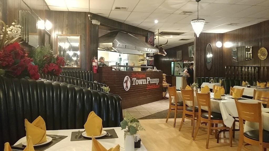 Town Pump Steakhouse | restaurant | 200 W Main St, Westmorland, CA 92281, USA | 7603443663 OR +1 760-344-3663
