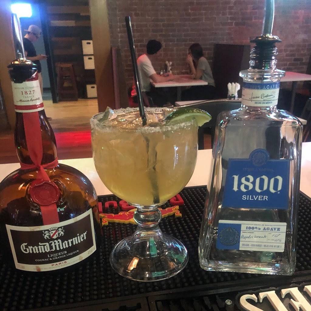 20/20 Bar & Grill | restaurant | 135 E 2nd St, Pomona, CA 91766, USA | 9094692227 OR +1 909-469-2227