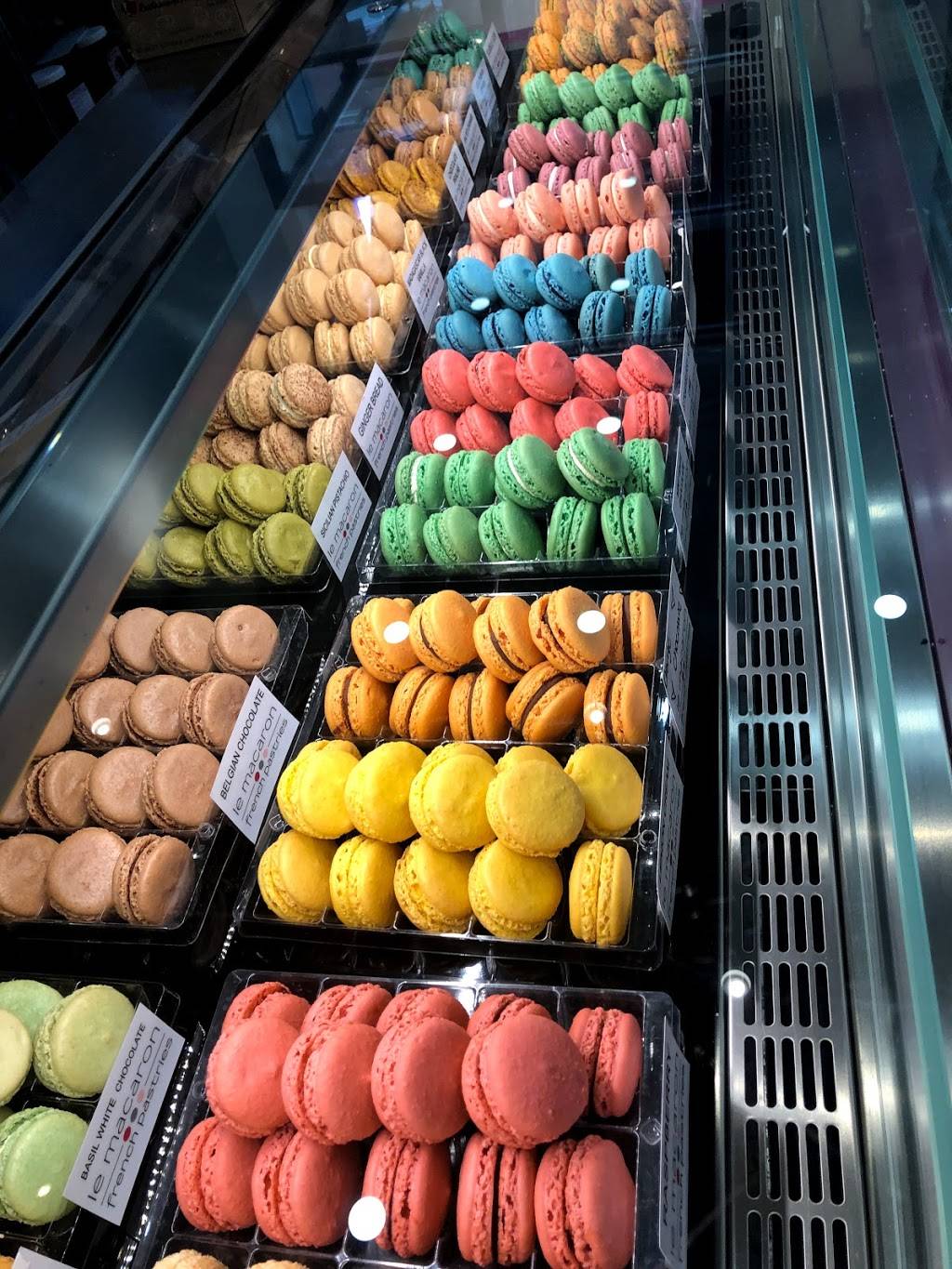 Le Macaron French Pastries | restaurant | Yonkers, NY 10710, USA | 9144234305 OR +1 914-423-4305