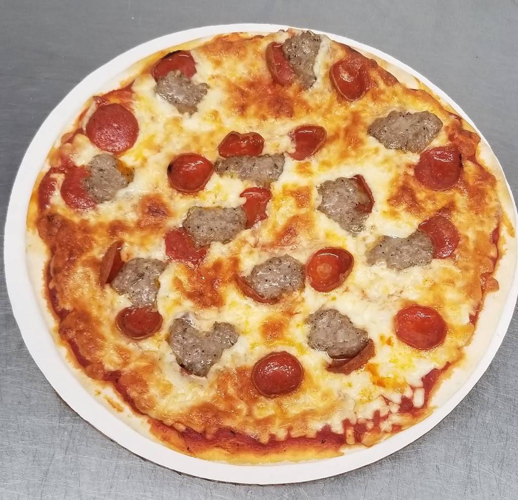 The Old Grog | restaurant | 546 Broad St, Menasha, WI 54952, USA | 9202156525 OR +1 920-215-6525