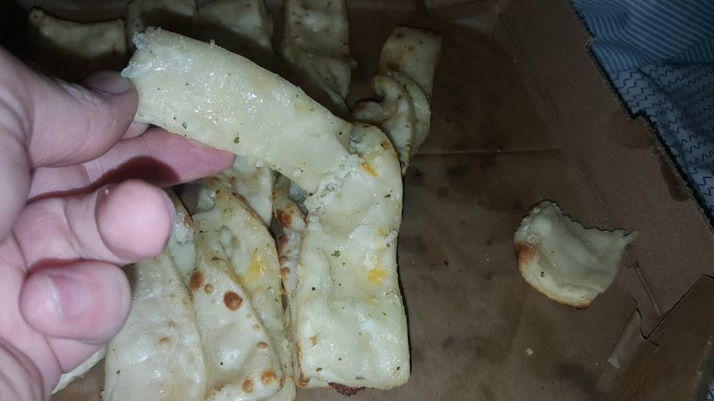 Round Table Pizza | meal delivery | 1791 Marlow Rd, Santa Rosa, CA 95401, USA | 7075278686 OR +1 707-527-8686