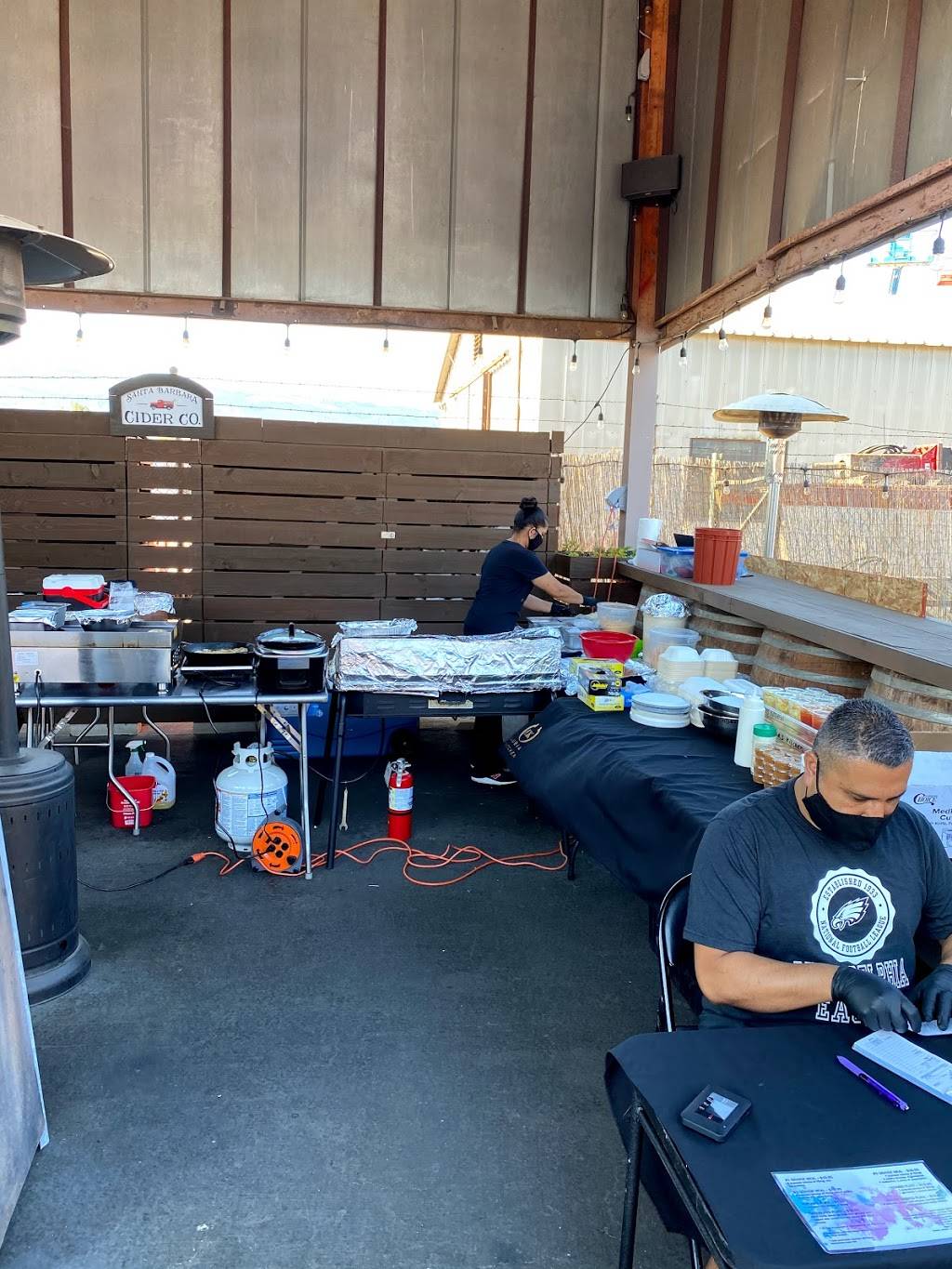 Elubias Kitchen | restaurant | 325 Rutherford St Suite D, Goleta, CA 93117, USA | 8053642177 OR +1 805-364-2177