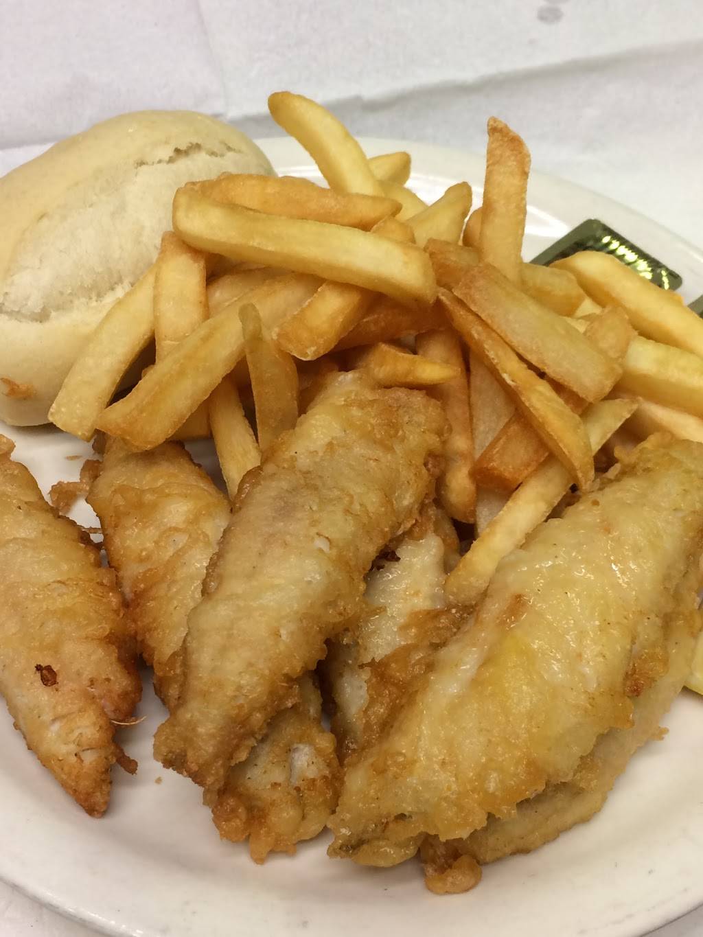 Hooligans Food & Spirits | restaurant | 3022 N Water St, Bay City, MI 48708, USA | 9898942938 OR +1 989-894-2938