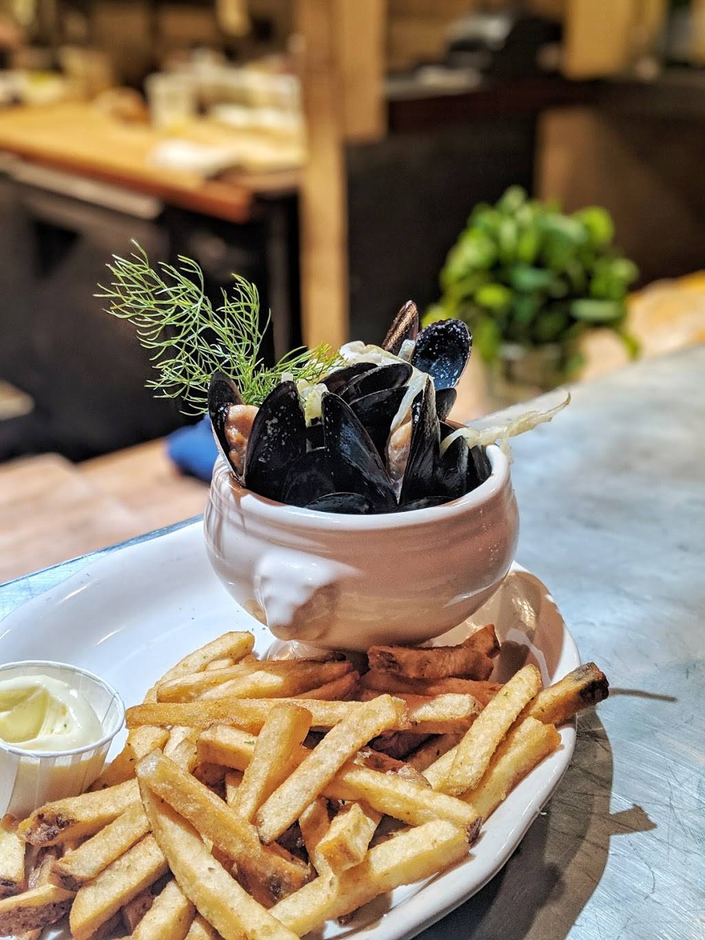 Restaurant Marché | restaurant | 150 Madrone Ln N, Bainbridge Island, WA 98110, USA | 2068421633 OR +1 206-842-1633