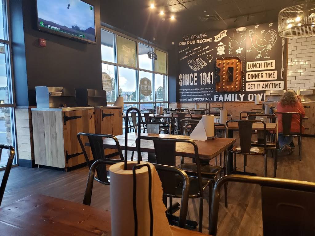 Dickeys Barbecue Pit | restaurant | 1255 E 1st Ave Unit C, Broomfield, CO 80020, USA | 3034668585 OR +1 303-466-8585