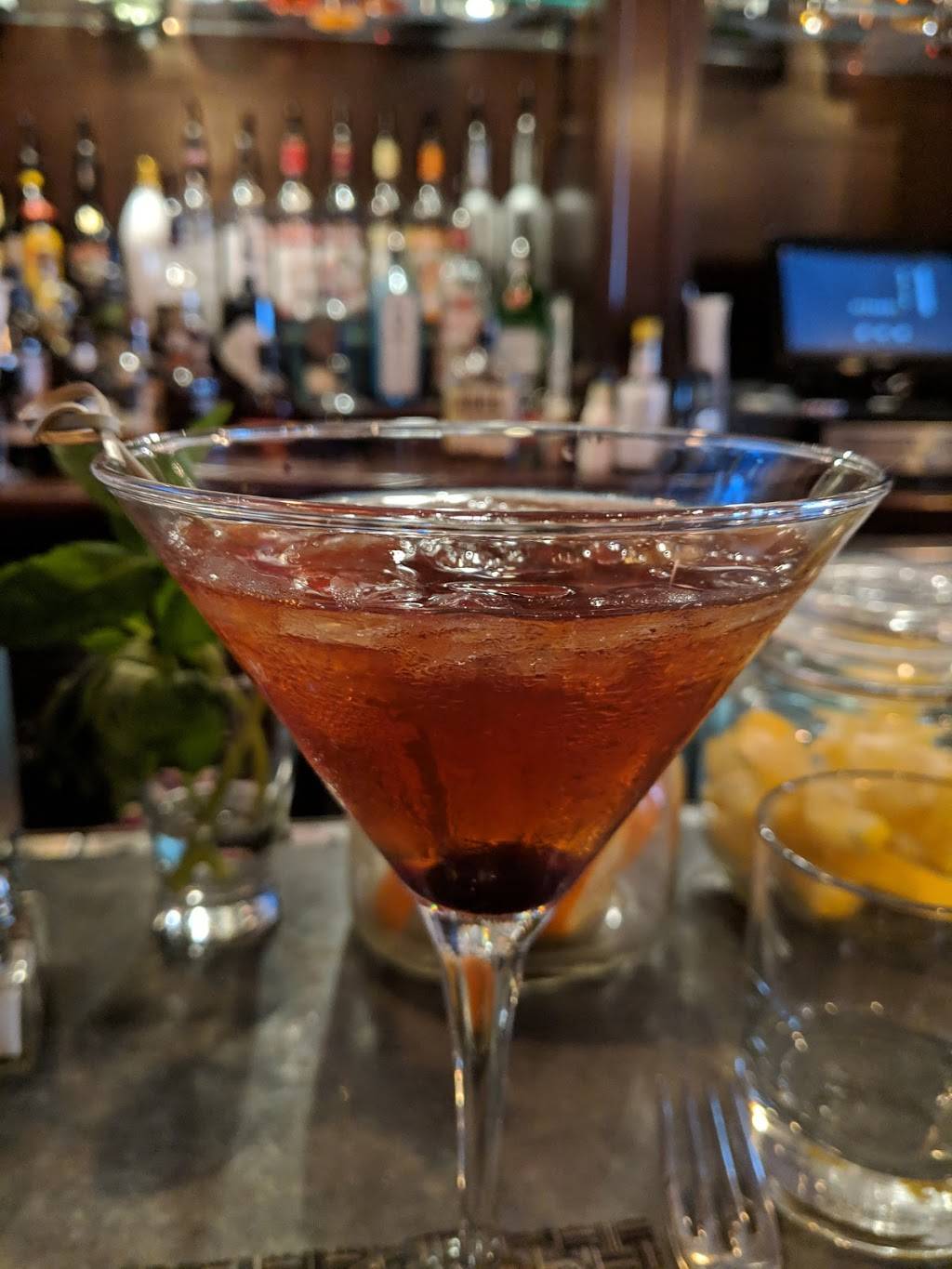 Chapter One Food and Drink Guilford | restaurant | 25 Whitfield St, Guilford, CT 06437, USA | 2035337988 OR +1 203-533-7988