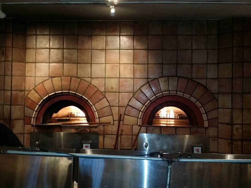 Zios Italian Kitchen | restaurant | 1249 E Kingsley St, Springfield, MO 65804, USA | 4178891919 OR +1 417-889-1919